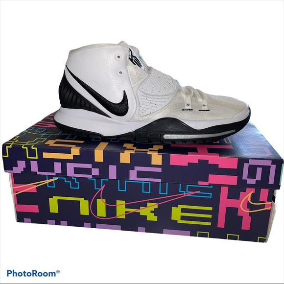 kyrie size 11